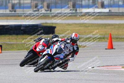 media/Apr-23-2022-Fastrack Riders (Sat) [[cb2d6ae73d]]/LEVEL 4/1PM TURN 6 OUTSIDE/